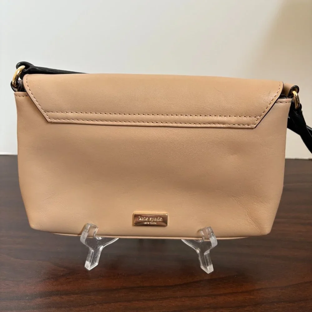 Kate Spade Hanover Street Aster Crossbody Bag Beige Black Bow Tumblr-Era Retro